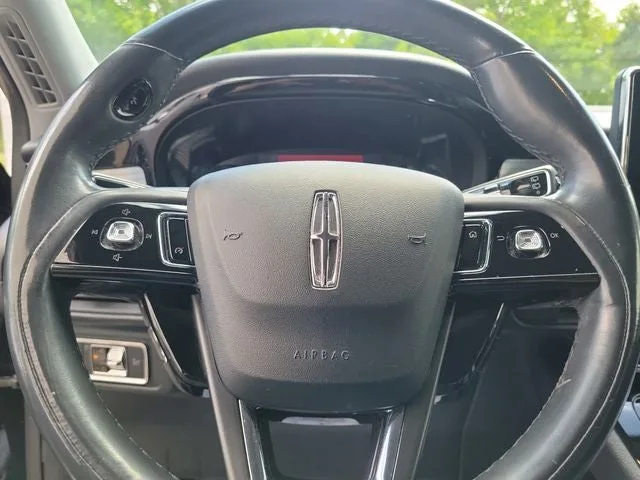 2021 Lincoln Corsair Standard photo 19