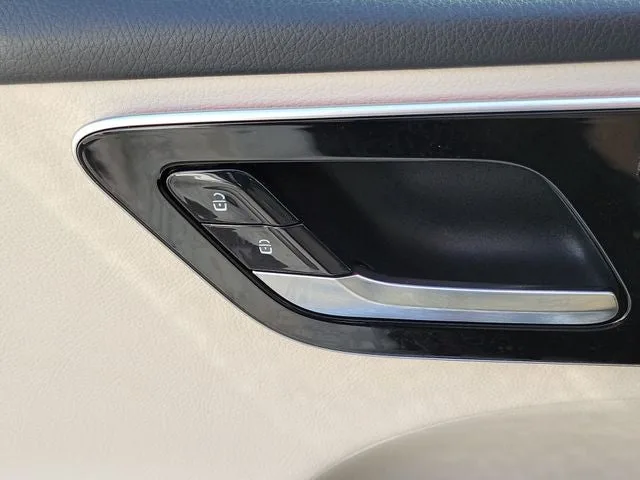2023 Mercedes-Benz C-Class C 300 photo 15
