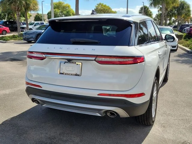 2024 Lincoln Corsair Premiere photo 6