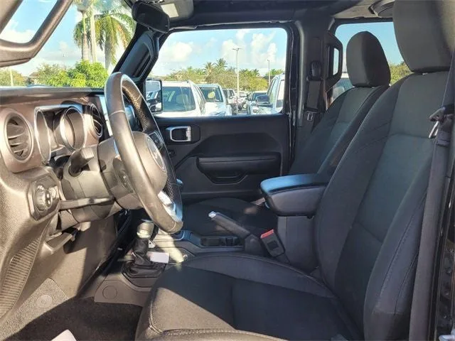 2020 Jeep Gladiator Sport photo 9