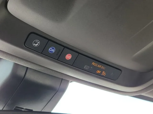 2022 GMC Yukon SLT photo 32