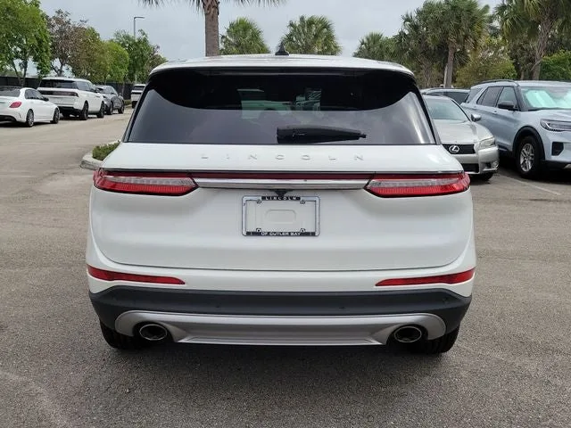 2023 Lincoln Corsair Standard photo 5