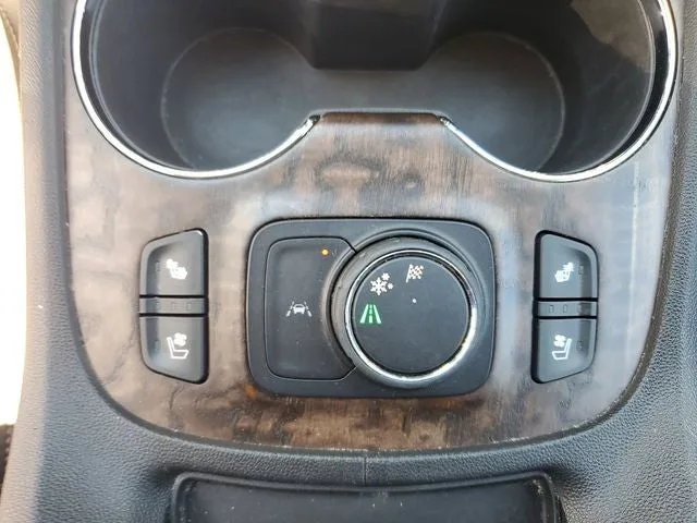 2021 GMC Acadia Denali photo 26