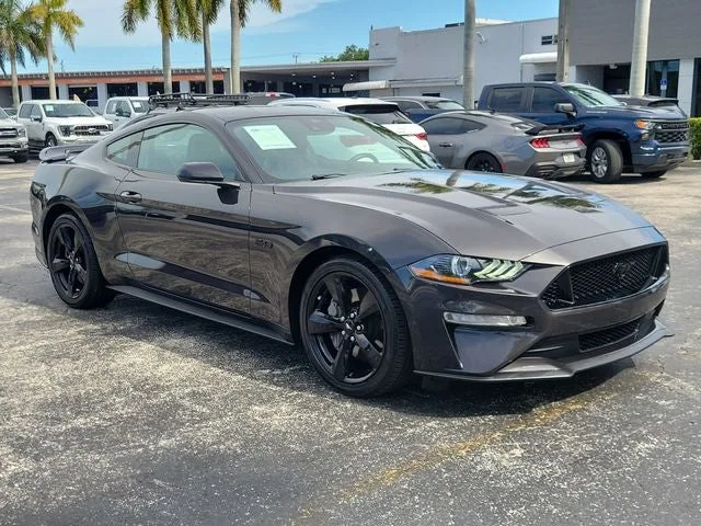 2022 Ford Mustang GT Premium photo 2