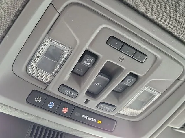 2023 GMC Sierra 1500 Denali photo 26