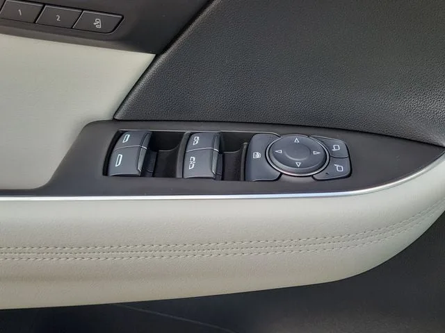 2024 Buick Envision Avenir photo 17