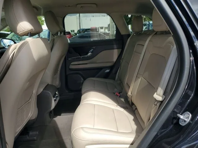2024 Lincoln Corsair Premiere photo 10