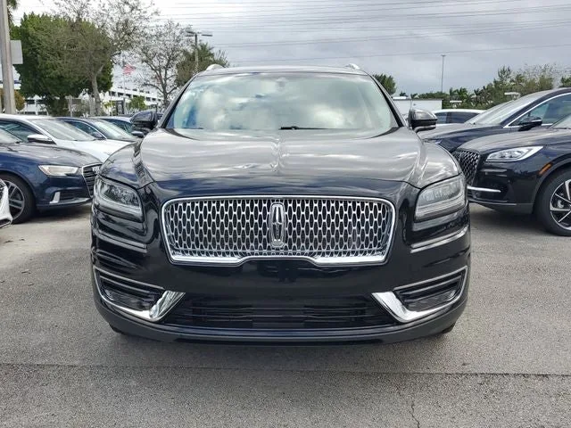 2019 Lincoln Nautilus Select photo 3