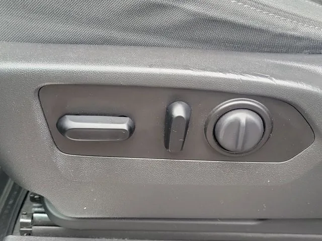 2021 GMC Sierra 1500 Elevation photo 13