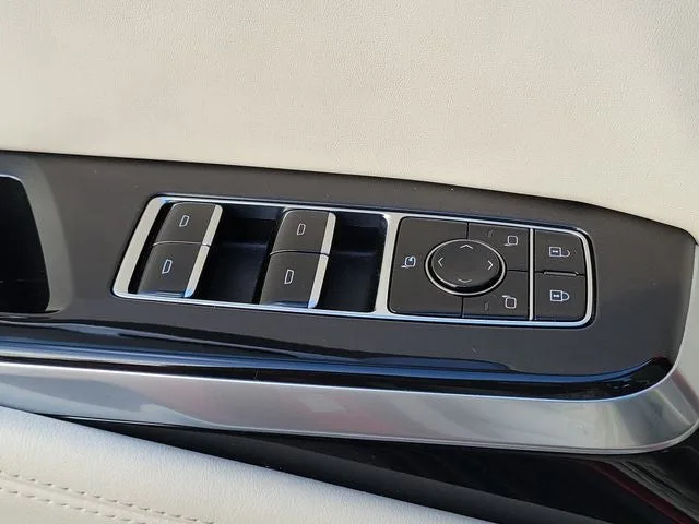 2025 Cadillac Escalade ESV Sport Platinum photo 20