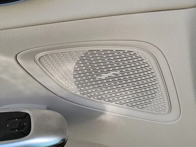 2023 Mercedes-Benz C-Class C 300 photo 18