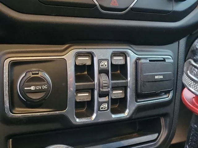 2020 Jeep Gladiator Sport photo 30