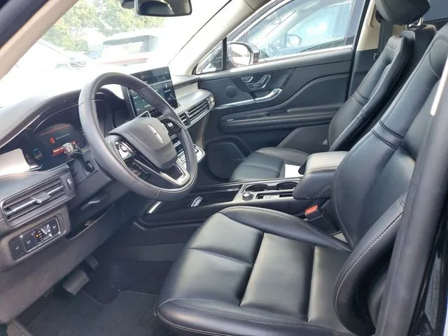 2024 Lincoln Corsair Premiere photo 6