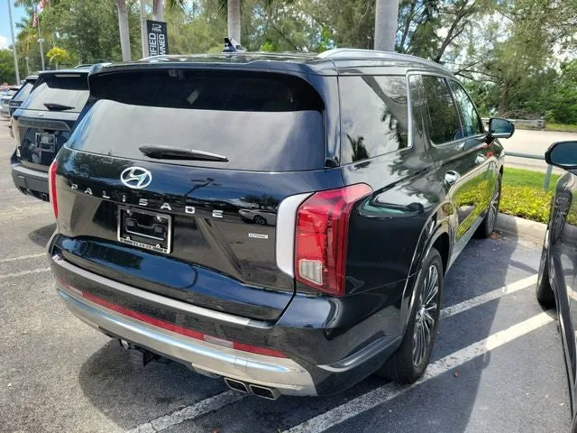 2025 Hyundai Palisade Calligraphy photo 3