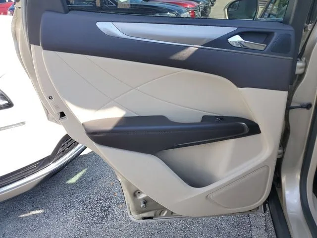 2017 Lincoln MKC Premiere photo 12