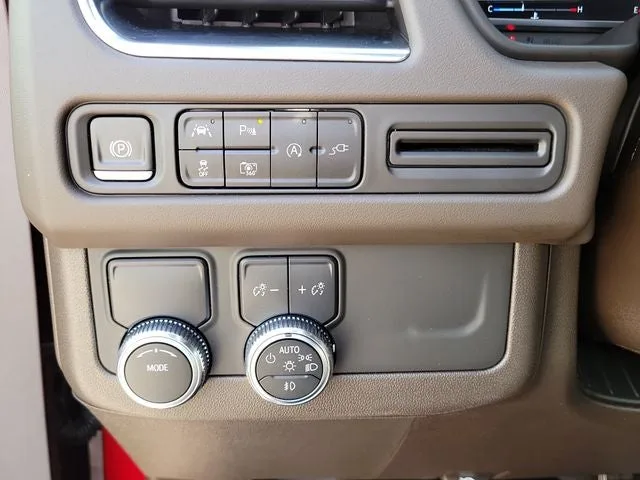 2022 GMC Yukon SLT photo 18