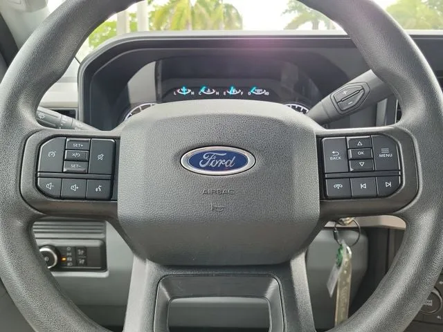 2026 Ford F-250SD XLT photo 21