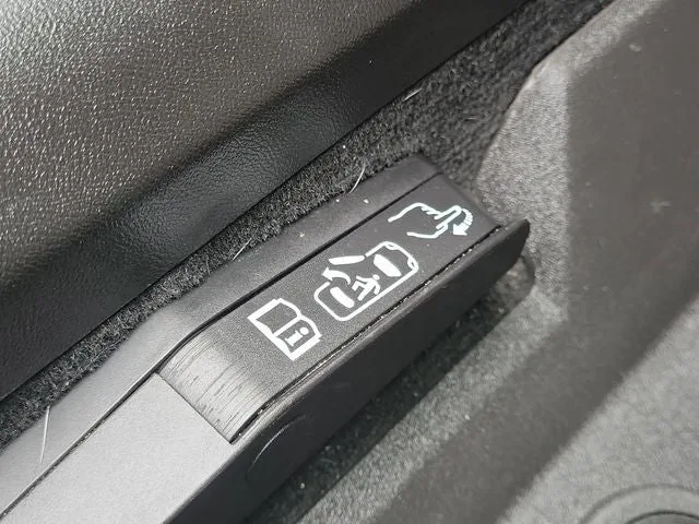 2021 Chevrolet Corvette Stingray 1LT photo 13