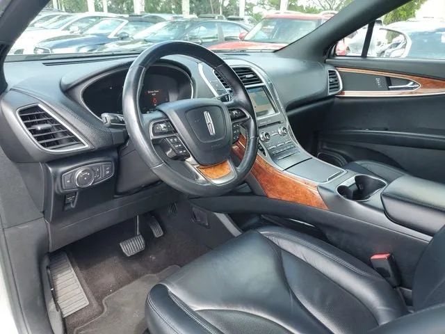 2019 Lincoln Nautilus Select photo 15
