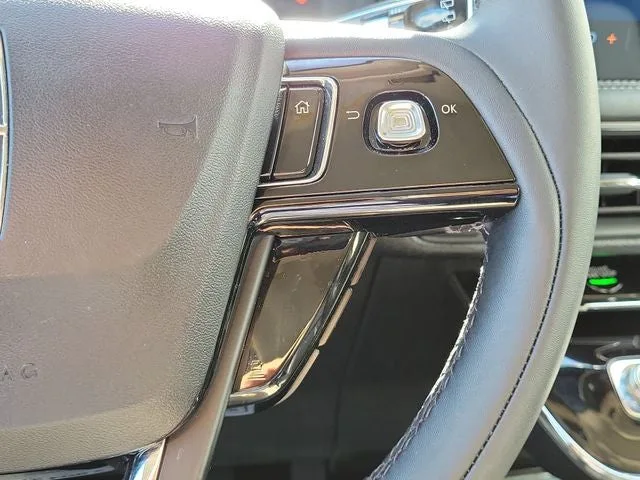 2024 Lincoln Corsair Premiere photo 16
