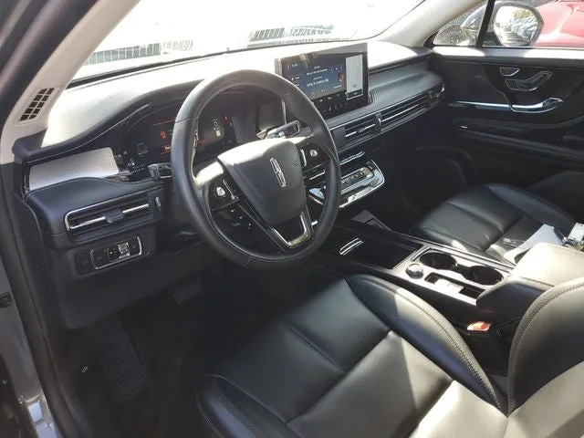 2024 Lincoln Corsair Premiere photo 13