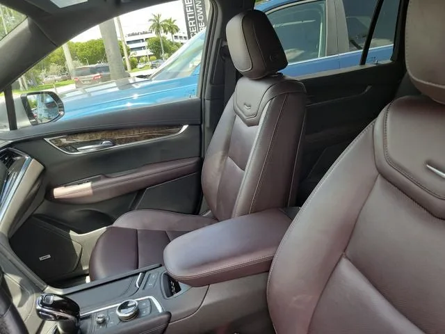 2021 Cadillac XT6 Premium Luxury photo 16