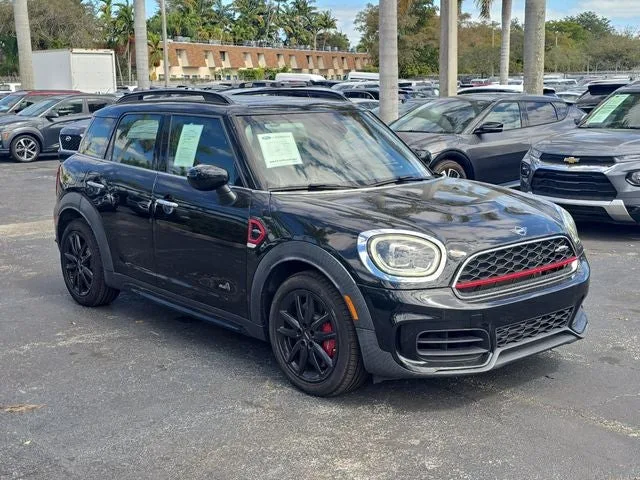 2022 MINI John Cooper Works Countryman Base photo 2