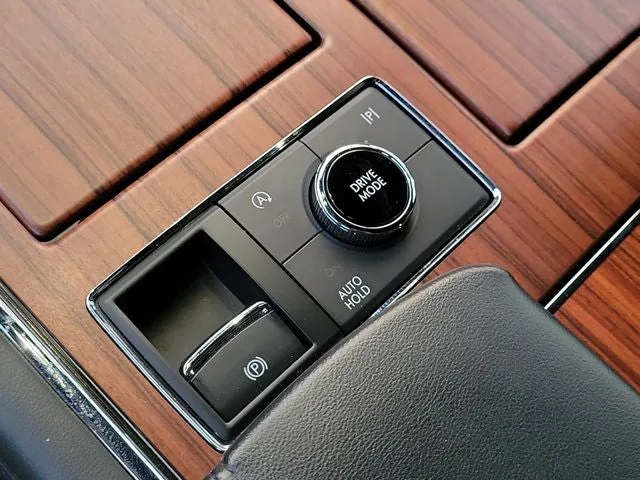 2024 Lincoln Navigator Premiere photo 25