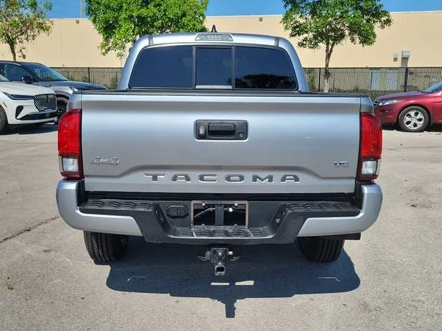 2022 Toyota Tacoma SR V6 photo 5