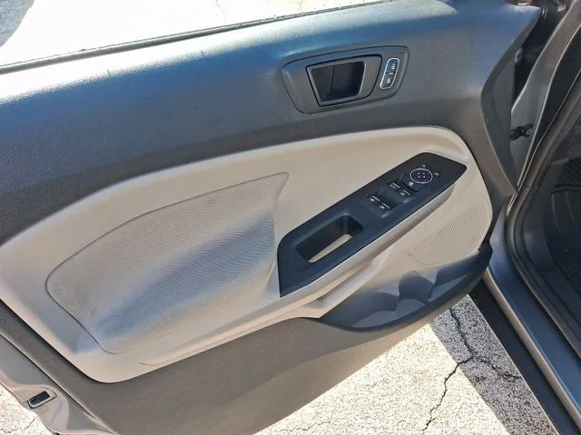 2021 Ford EcoSport S photo 13