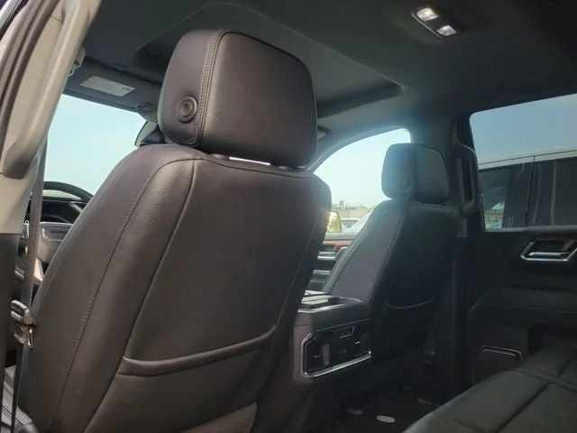 2023 GMC Sierra 1500 Denali photo 10