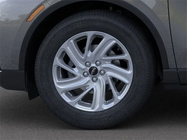 2025 Lincoln Corsair Premiere photo 19