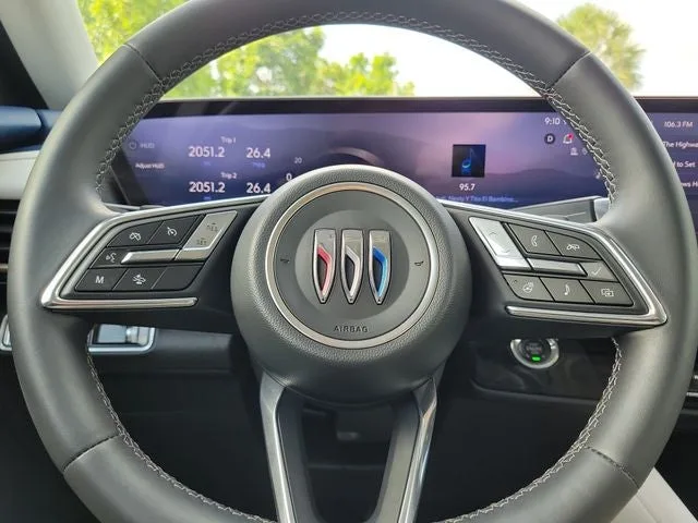 2024 Buick Envision Avenir photo 22