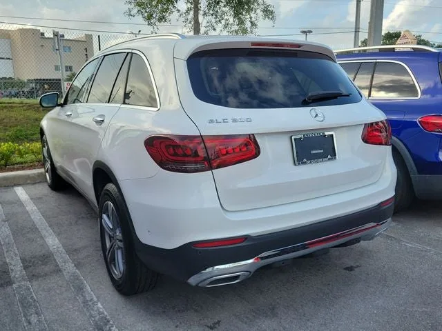 2022 Mercedes-Benz GLC GLC 300 photo 4