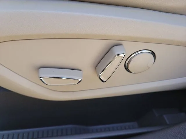 2018 Lincoln MKX Premiere photo 12