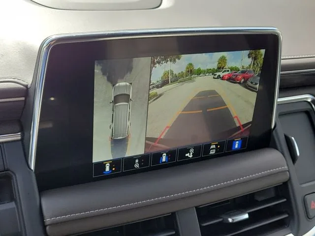 2022 GMC Yukon SLT photo 29