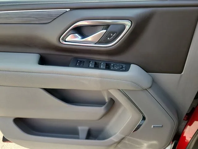 2022 GMC Yukon SLT photo 19