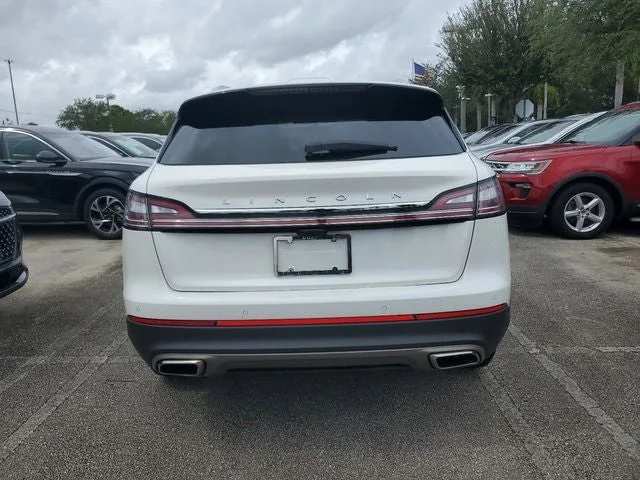 2023 Lincoln Nautilus Standard photo 5