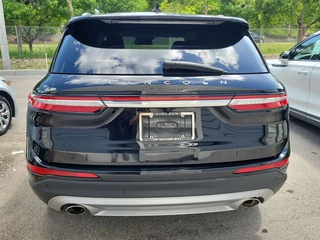 2021 Lincoln Corsair Standard photo 5