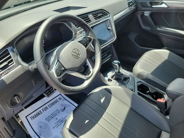 2024 Volkswagen Tiguan 2.0T SE R-Line Black photo 15
