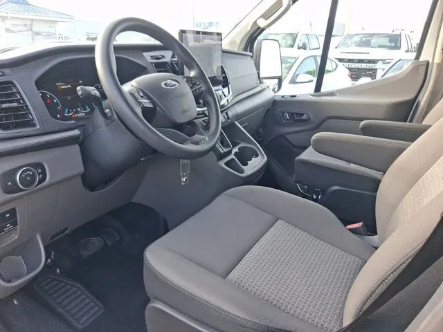 2025 Ford Transit-350 XLT photo 9