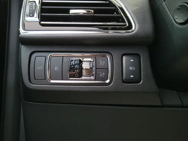 2024 Lincoln Navigator Premiere photo 13