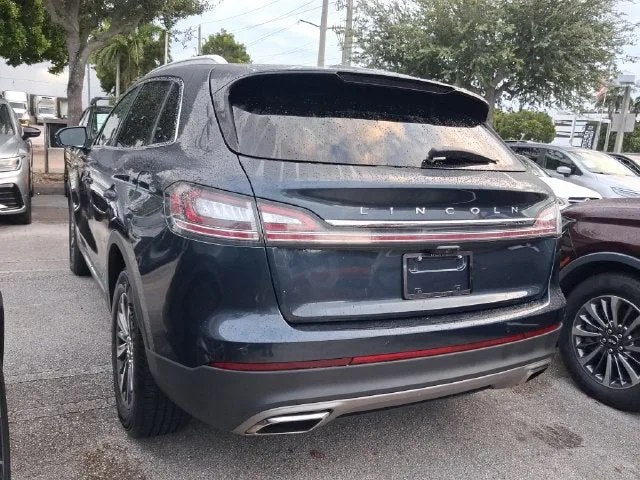 2023 Lincoln Nautilus Standard photo 3