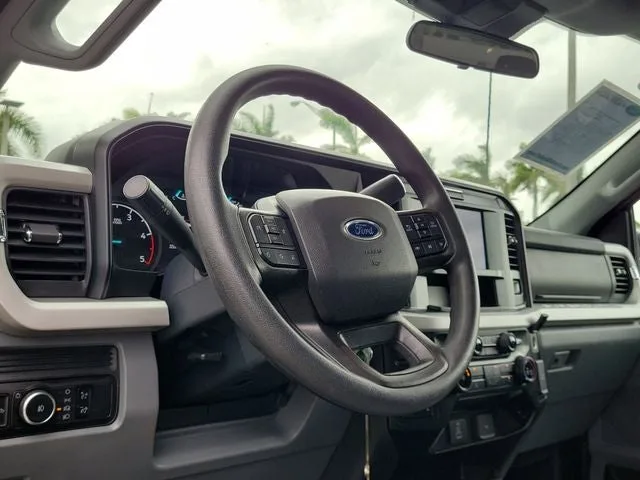 2026 Ford F-250SD XLT photo 11