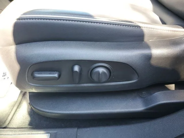 2021 GMC Acadia Denali photo 13