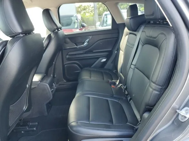 2024 Lincoln Corsair Premiere photo 10