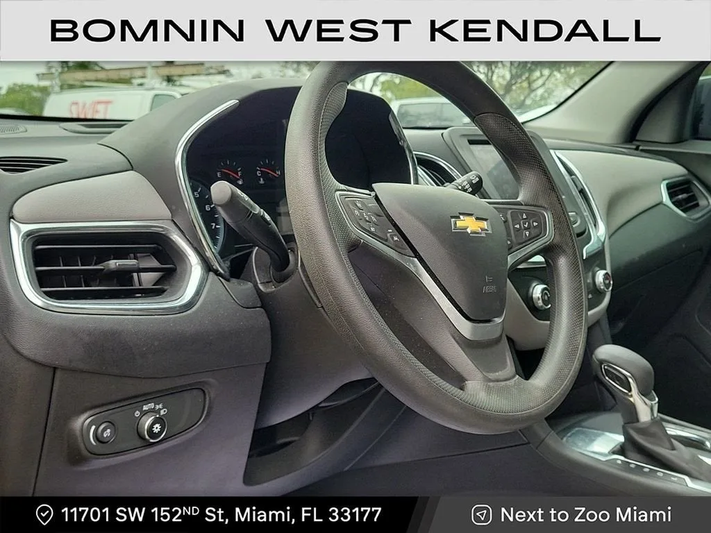 2023 Chevrolet Equinox LS photo 8