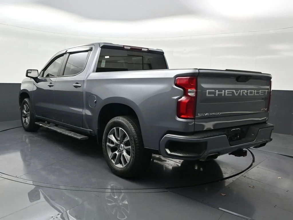 2022 Chevrolet Silverado 1500 LTD RST photo 3