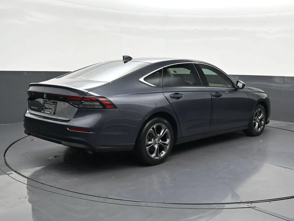 2023 Honda Accord EX photo 5