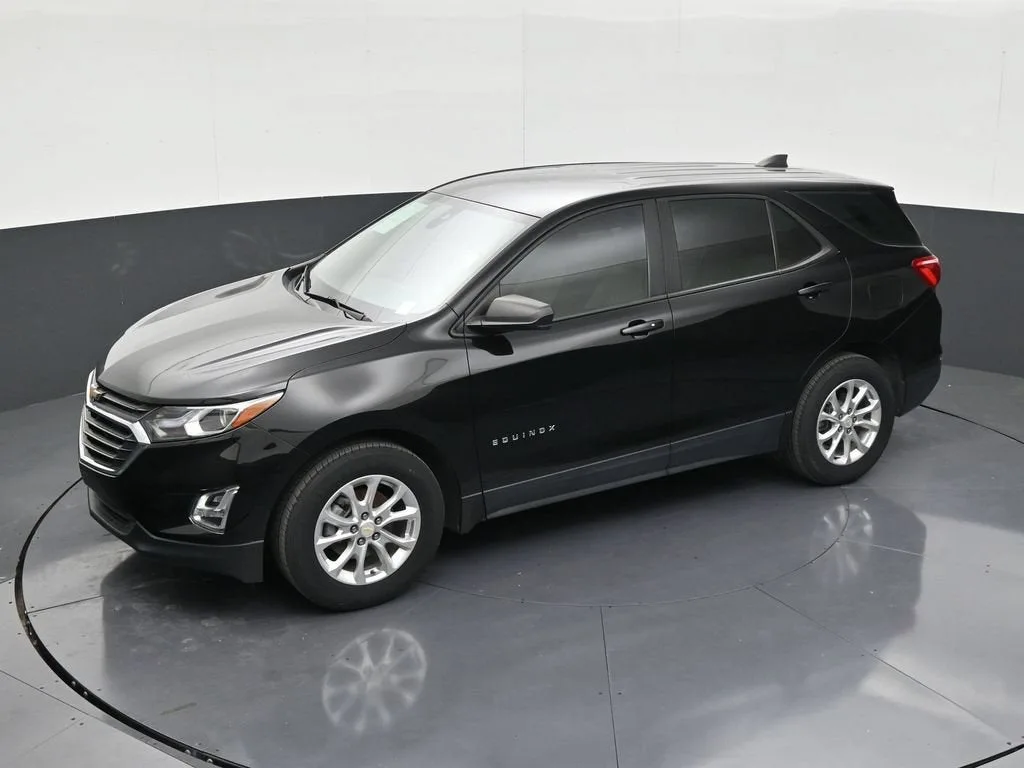2020 Chevrolet Equinox LS photo 12